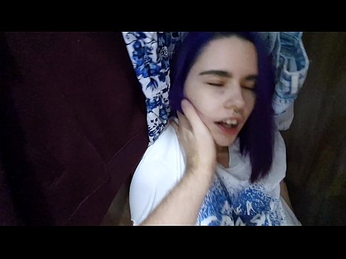 ❤️ Нашел сестренку в шкафу и помог кончить Просто порно на com-porn-kai.ru ❌️❤